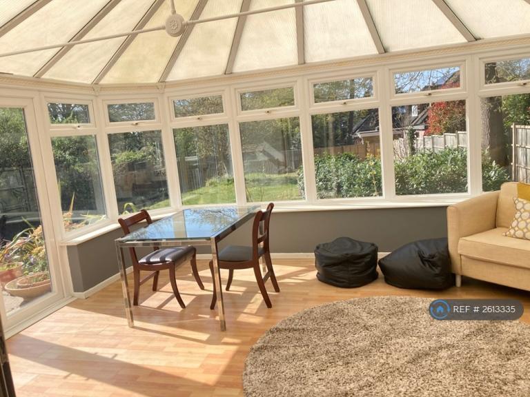 6 bedroom house in Oakwood Road, Southampton, SO53 (6 bed) (#2613335)