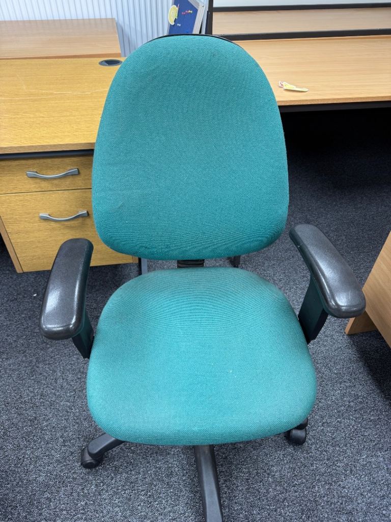 Green office chair for collection Telford
