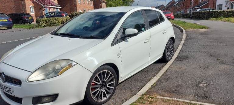 Fiat, BRAVO, Hatchback, 2009, Manual, 1956 (cc), 5 doors