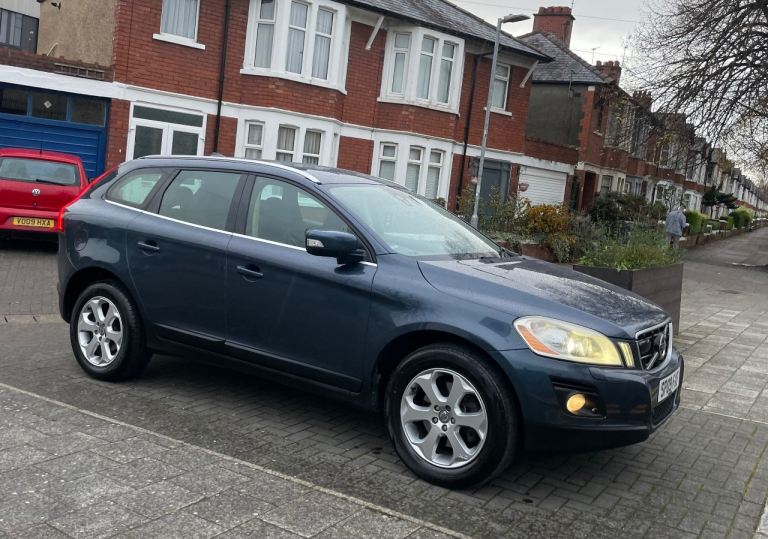 Volvo XC60 LUX AWD Automatic 2.4 Diesel 