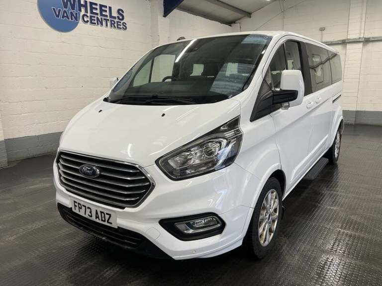 Ford Tourneo Custom 2.0 320 EcoBlue Titanium Minibus Double Cab 5dr Diesel Manual L2 Euro 6 (s/ M...
