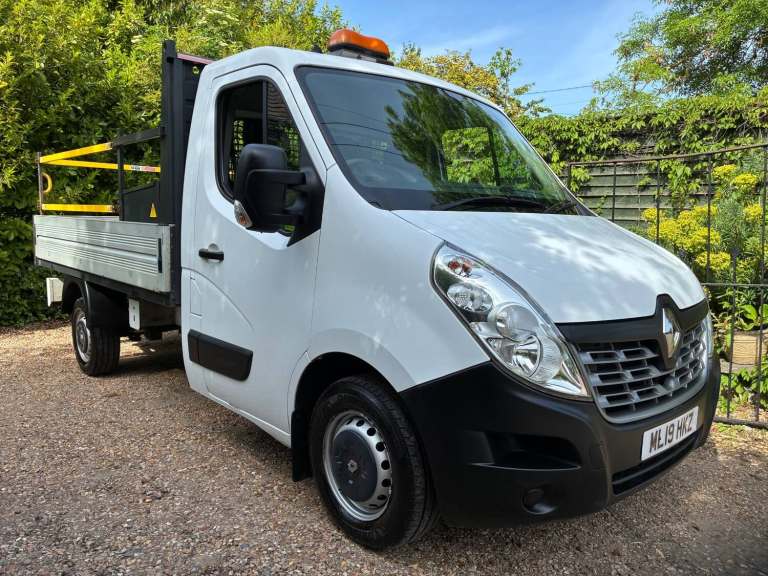 2019 Renault Master ML35 ENERGY dCi 145 Business Low Roof Dropside CHASSIS CAB Diesel Manual