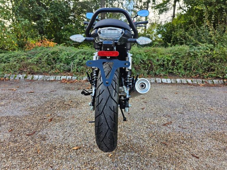 AJS BILSTON 125  2025 Petrol Manual in Red