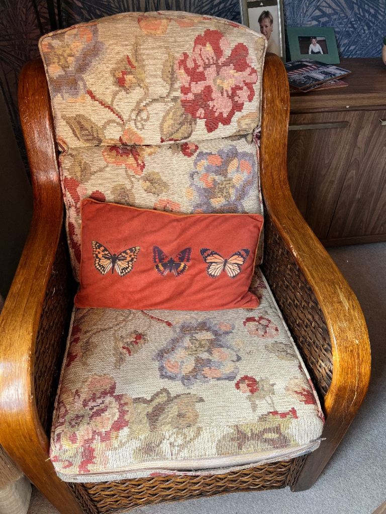 Single conservatory chair