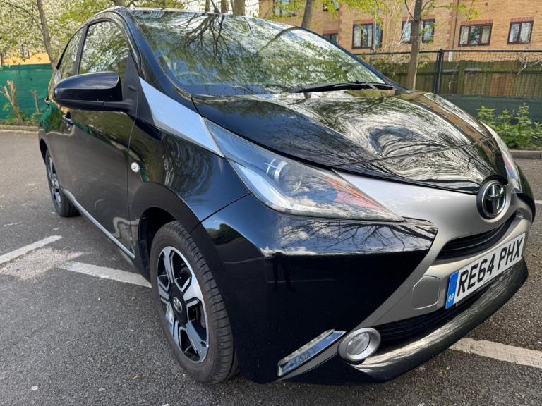 Toyota, AYGO, Hatchback, 2015, Manual, 998 (cc), 5 doors