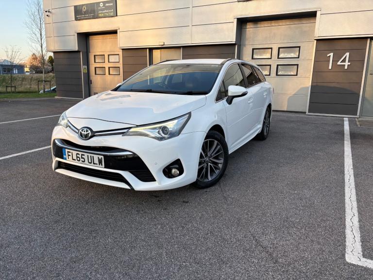 2015 Toyota Avensis 2.0D Business Edition Plus 5dr ESTATE Diesel Manual