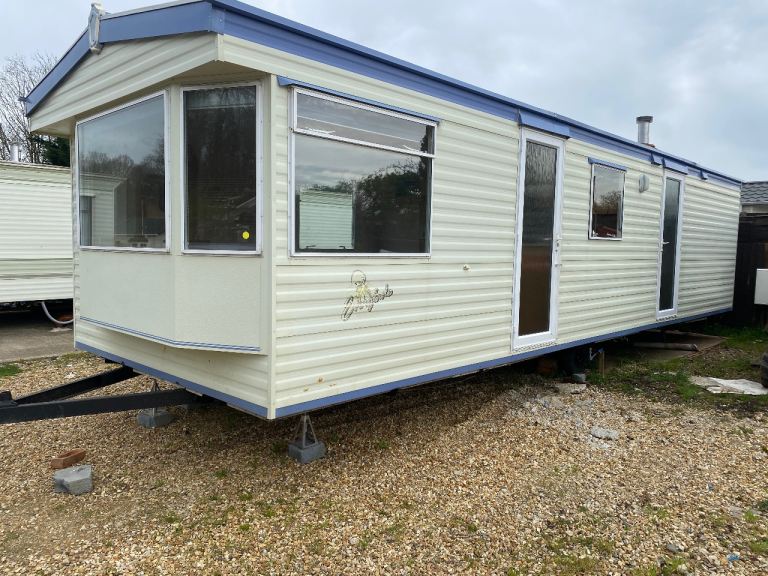 Mobile home static caravan to rent £850 PM