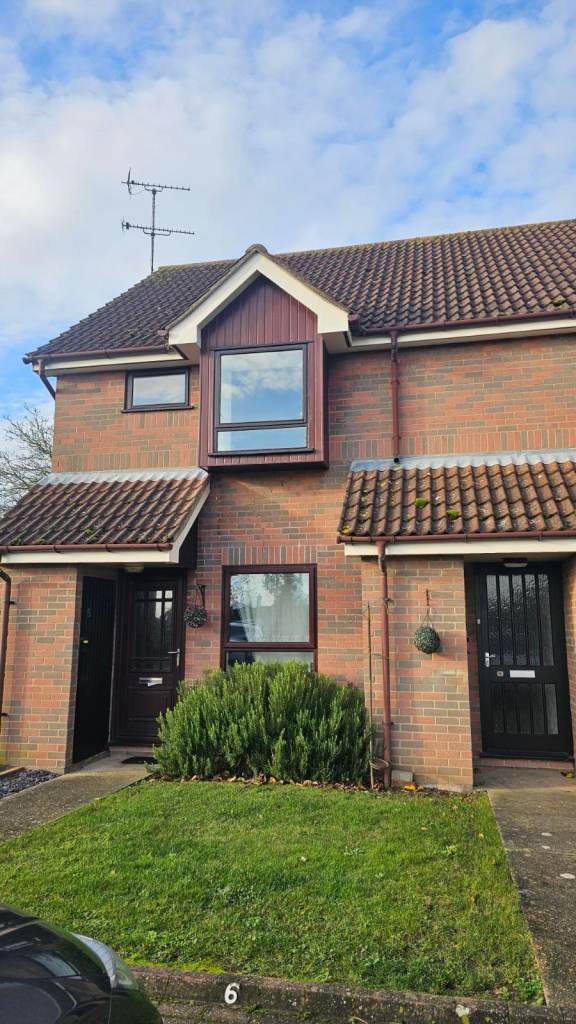 1 bed Flat in Boston unexpectedly available now. A little Gem.