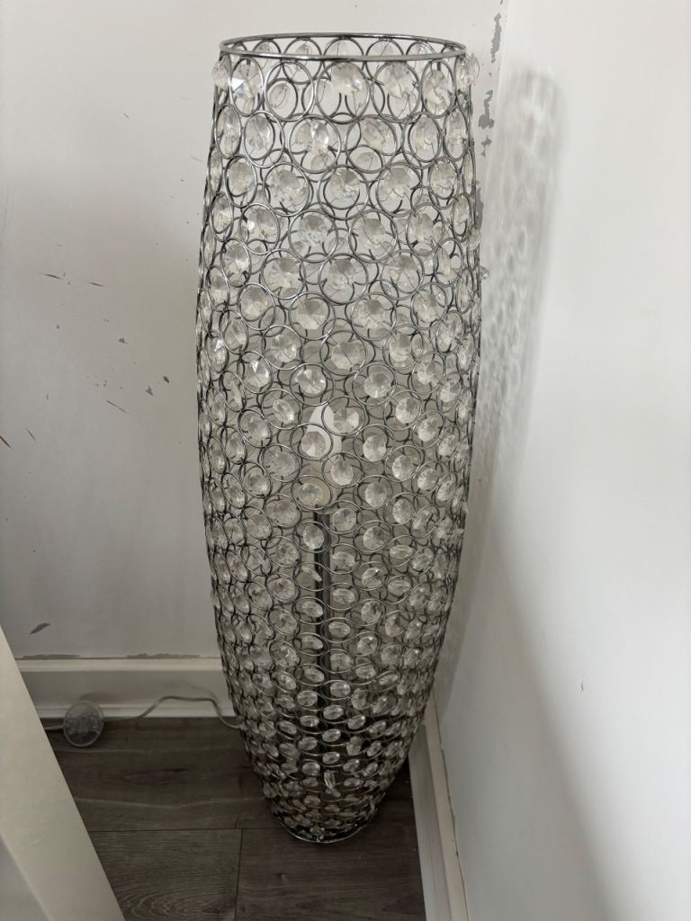Crystal floor lamp