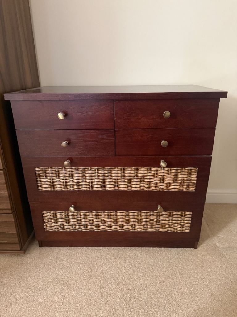 Wooden Chest of Drawers with Wicker Baskets – Good Condition