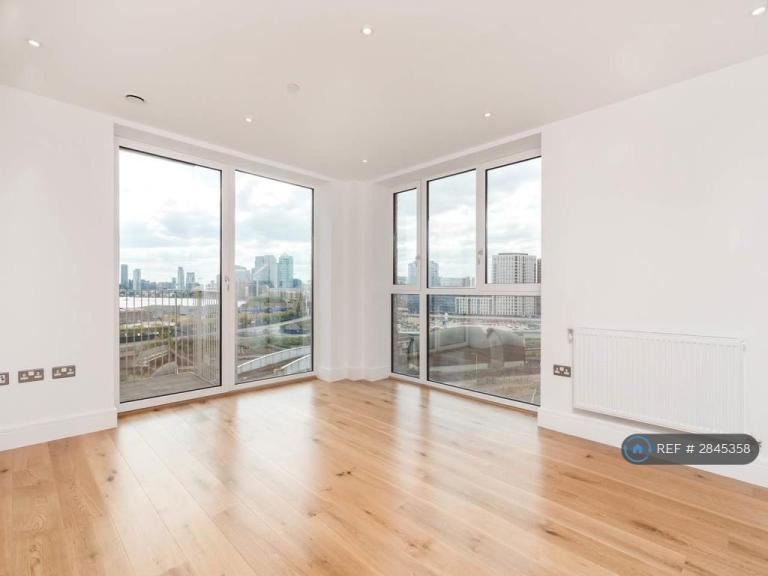 2 bedroom flat in Caxton Street North, London, E16 (2 bed) (#2845358)