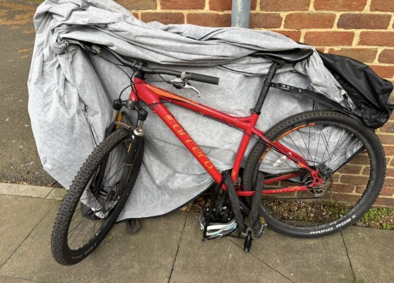 Carrera hellcat 29” wheel Mountain bike 