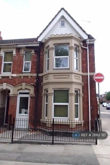 1 bedroom flat in Euclid St, Swindon, SN1 (1 bed) (#2663787)