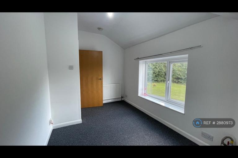 2 bedroom flat in West End, Stockton-On-Tees, TS21 (2 bed) (#2880973)