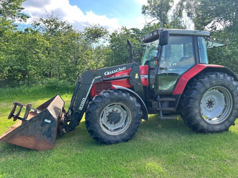 Massey Ferguson 6290. C/W loader a really nice original tractor.