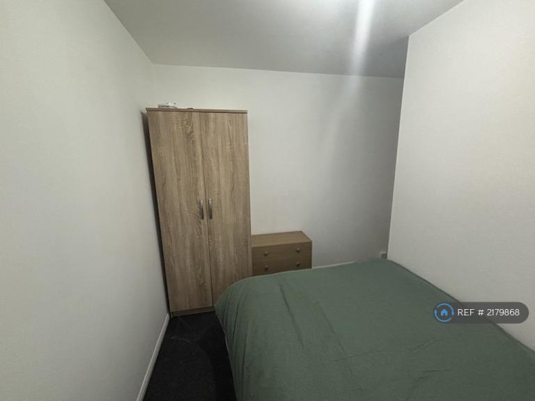 1 bedroom in Woburn Gate, Northampton, NN3 (#2179868)