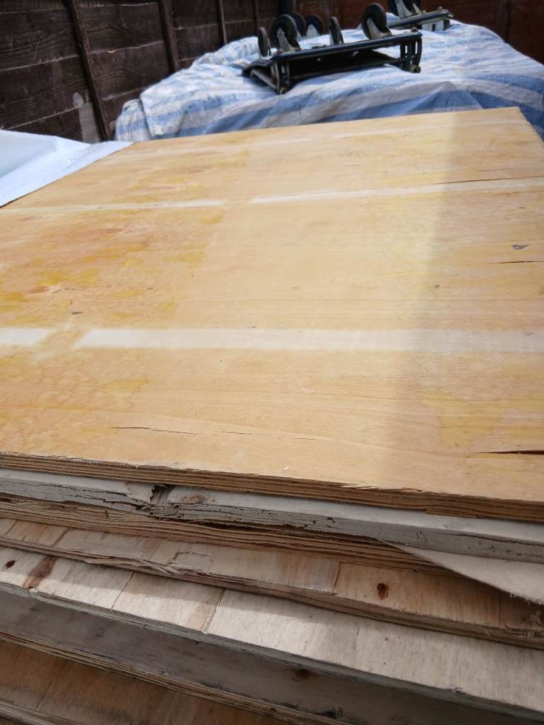 Plywood 