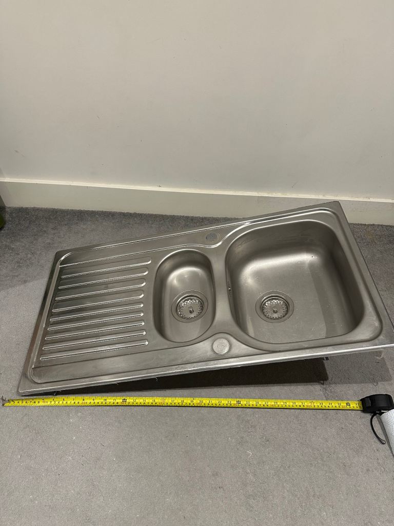 Used kitchen sink (without tap) 95cm x 50cm (scrap metal)