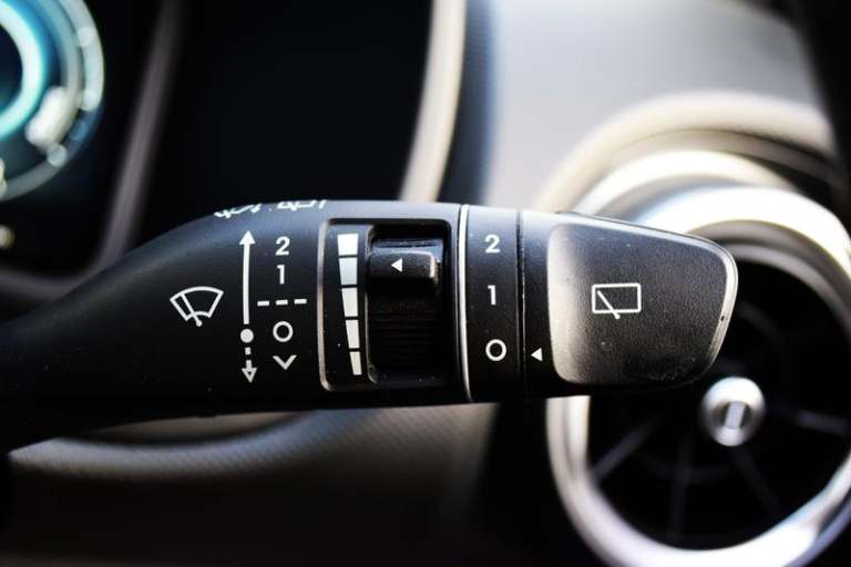 2022 Hyundai KONA 100kW SE Connect 39kWh 5dr Auto HATCHBACK ELECTRIC Automatic