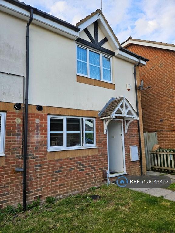 3 bedroom house in Two Mile Drive, Slough, SL1 (3 bed) (#3048462)