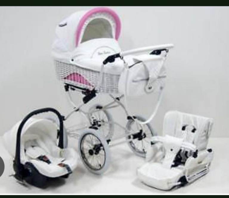 Beautiful white and pink 3 in 1 pram travel system 
