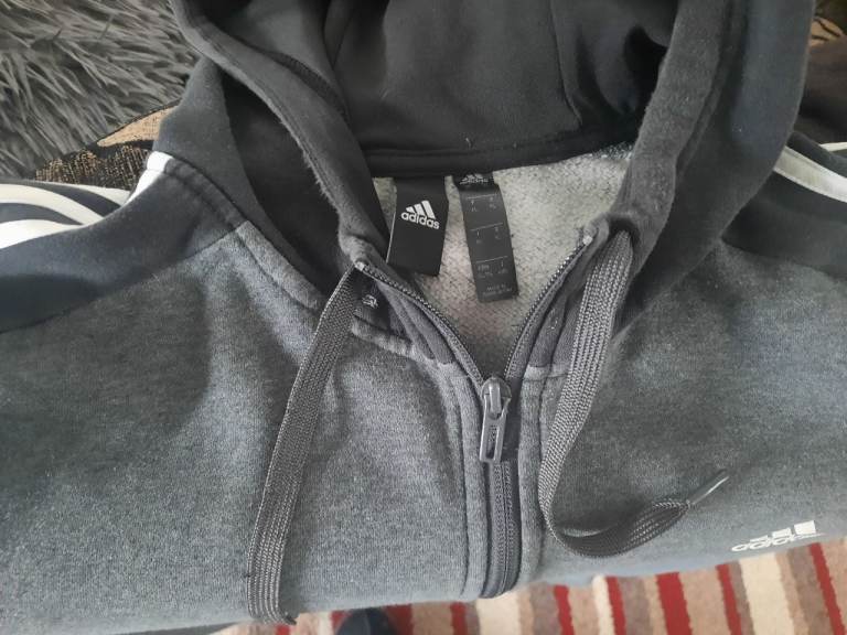 Mens Adidas jacket size L 