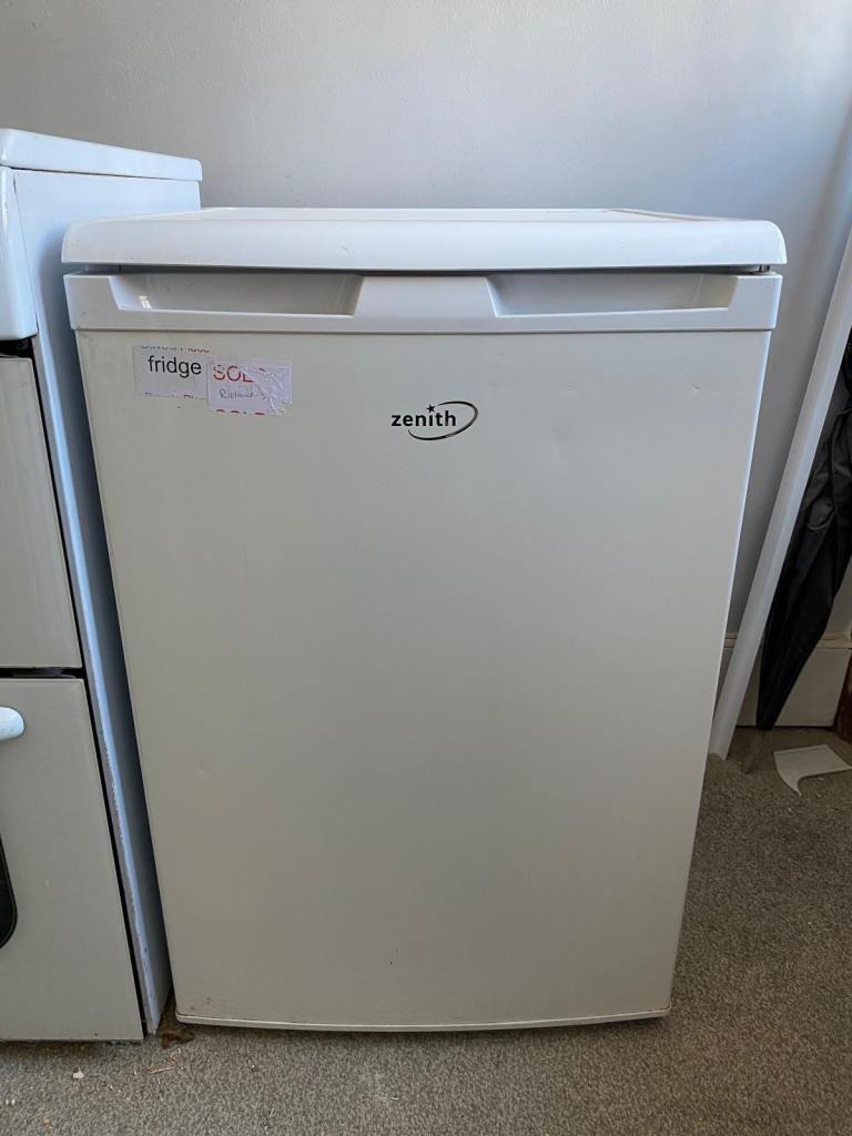 Zenith undercounter fridge £60 bargain 