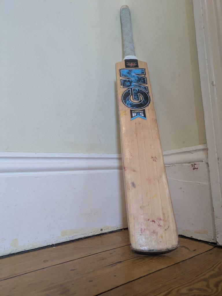 Size 5 juniour cricket bat