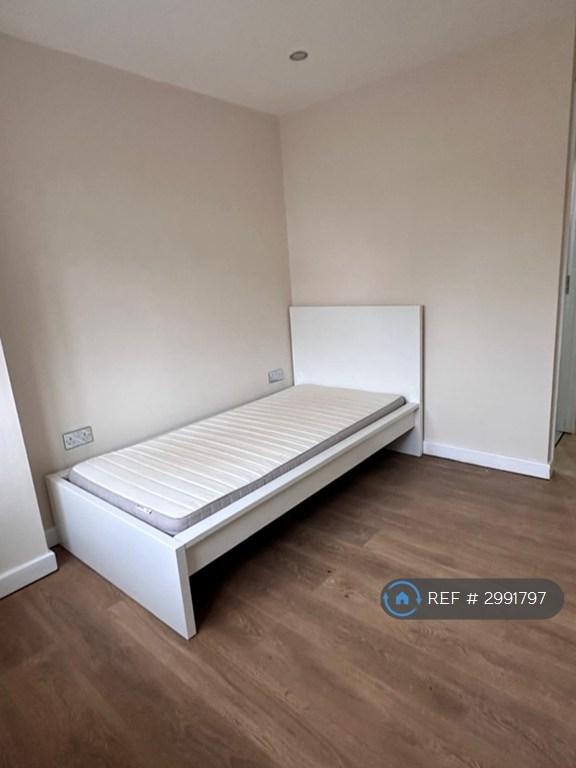 1 bedroom in Earley, Earley, Reading, RG6 (#2991797)