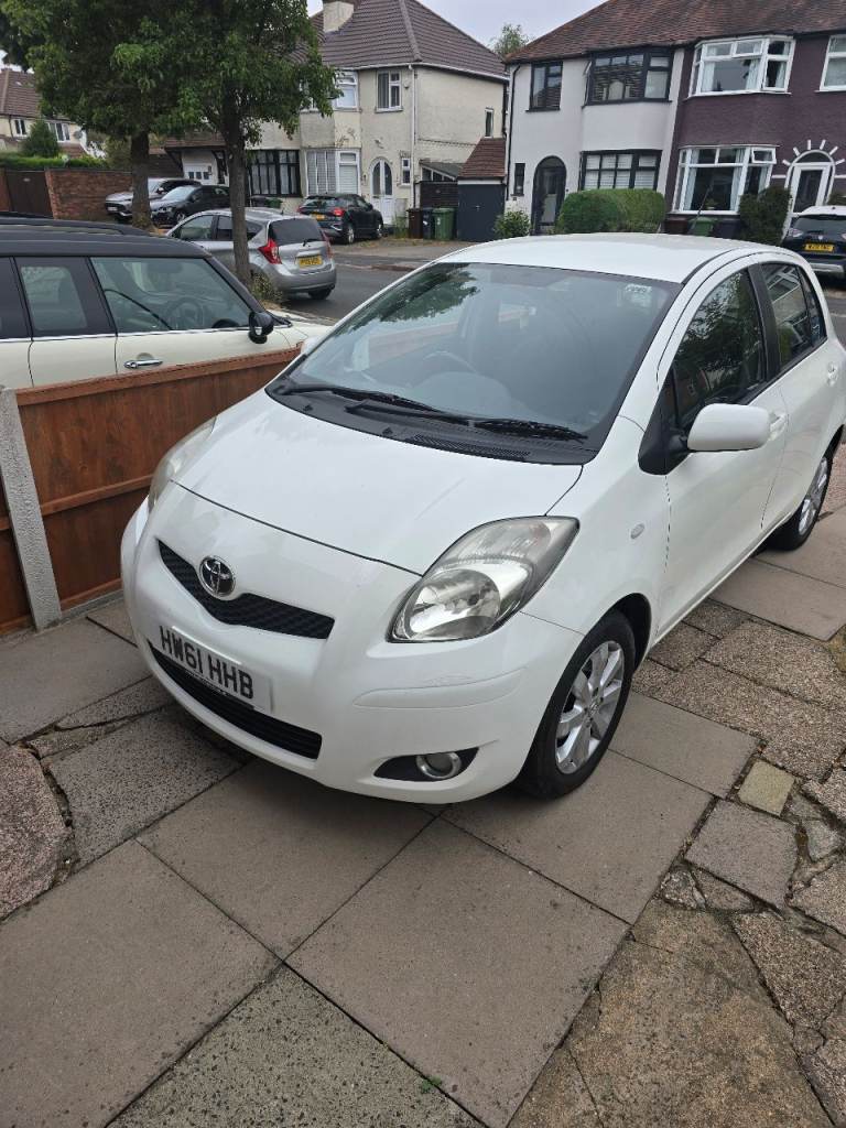 Toyota, YARIS, Hatchback, 2011, Manual, 1329 (cc), 5 doors
