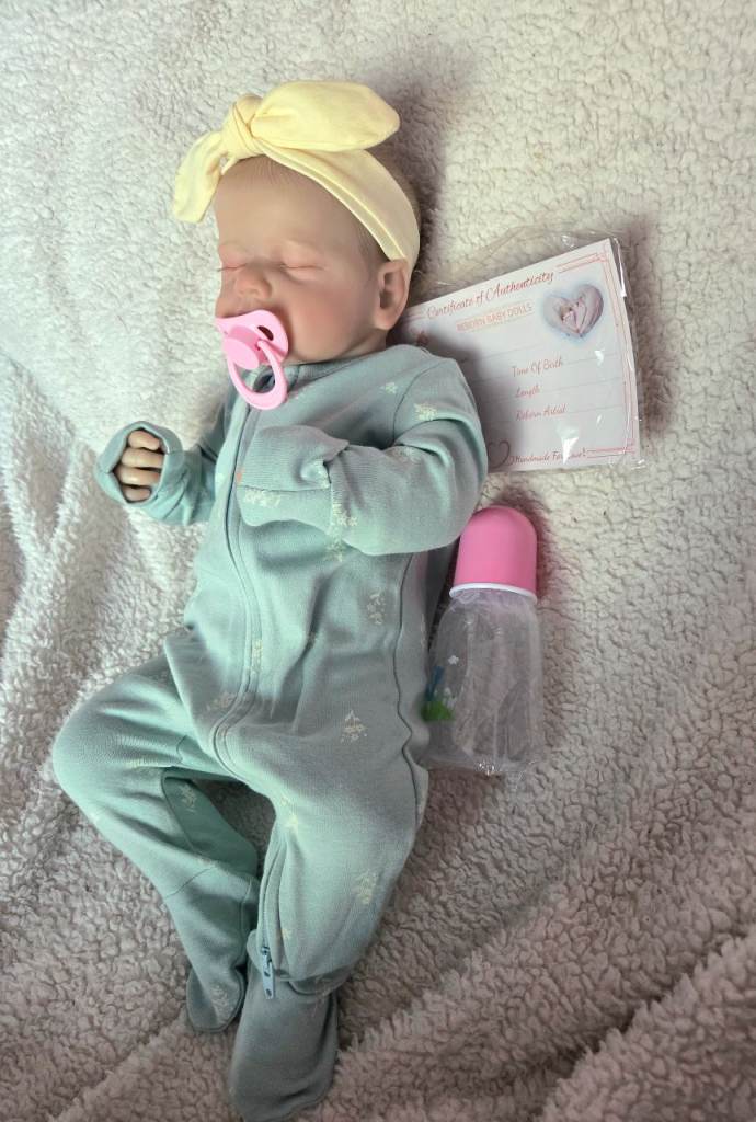 Green sleeping baby girl toy doll lifelike Newborn realistic Baby girl toy doll brand new 