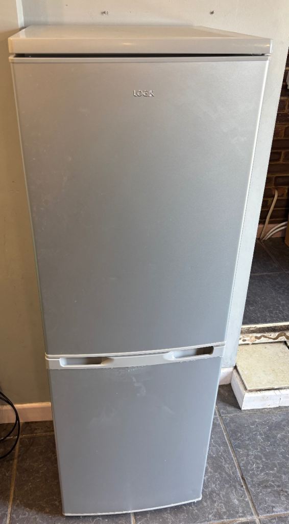 Logik fridge freezer, grey, faulty 