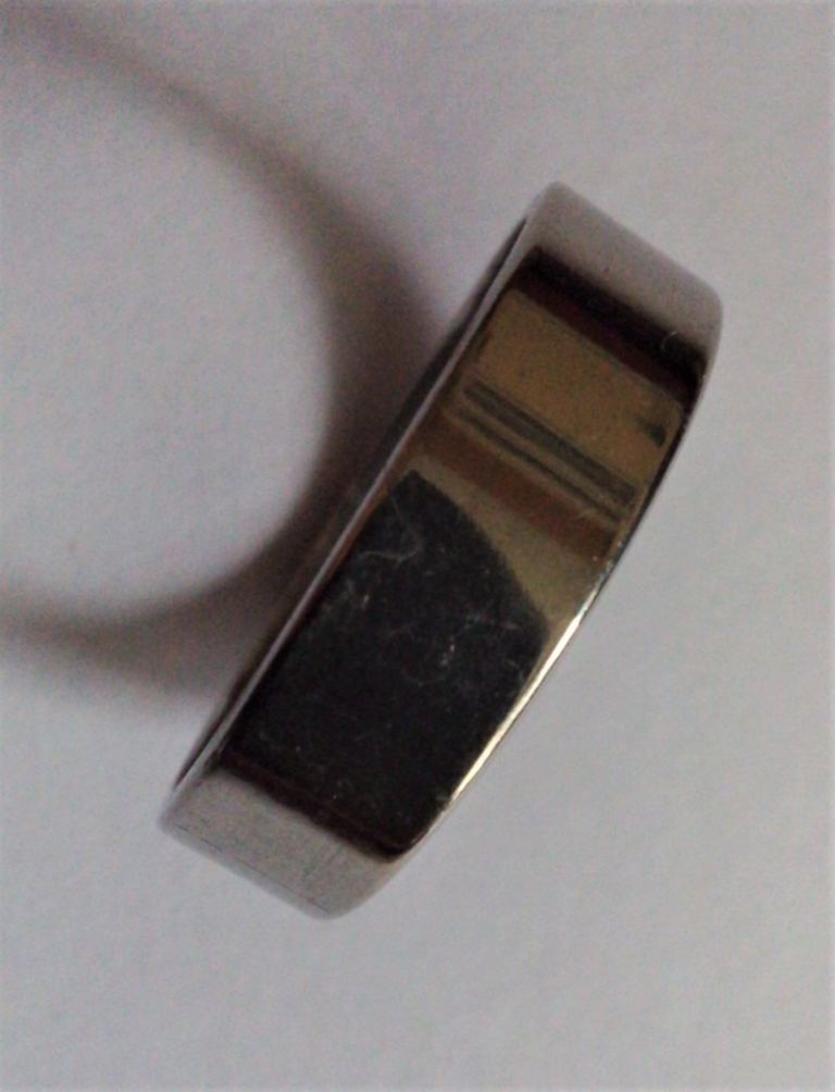 LADIES/GENTS SILVER-PLATED WEDDING/DRESS RING 