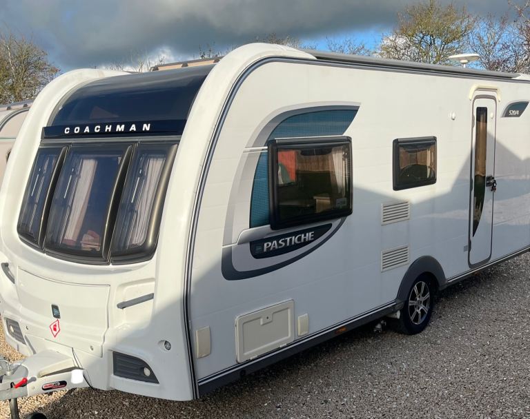 2014 caravan coachman 4 berth Inc motor mover & accessories vgc 