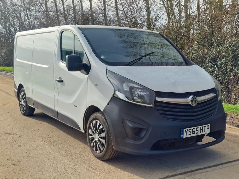 2015 Vauxhall Vivaro 2900 CDTI LWB  Spares or Repairs Needs TLC  132k Miles