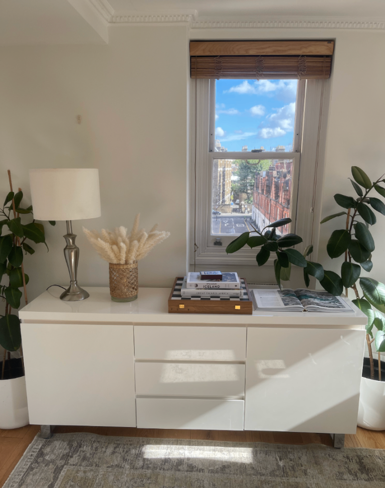 White Wooden & Enamel TV Cabinet [3 x draws and 2 cabinets]