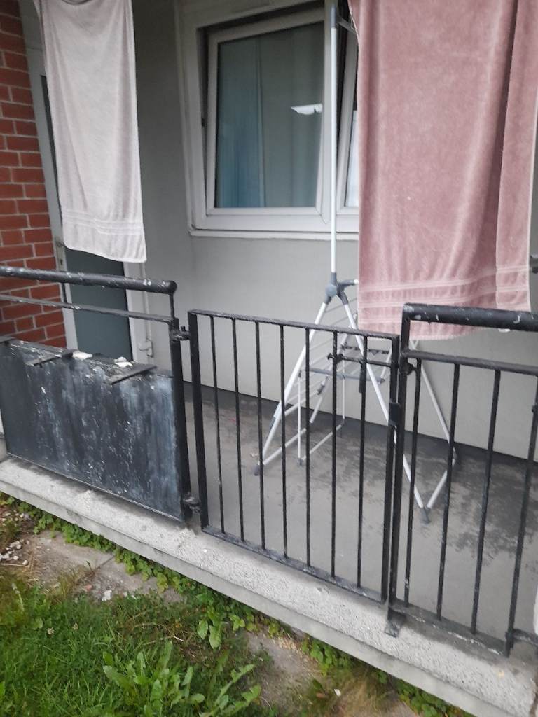 Flat houseing Association cleveden kelvindale 