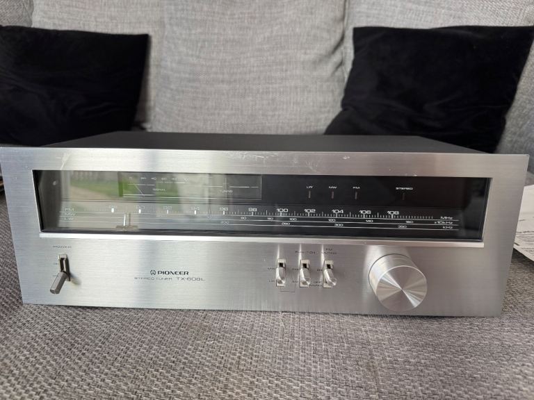 Pioneer TX-608L Vintage Stereo Tuner — Made in Japan