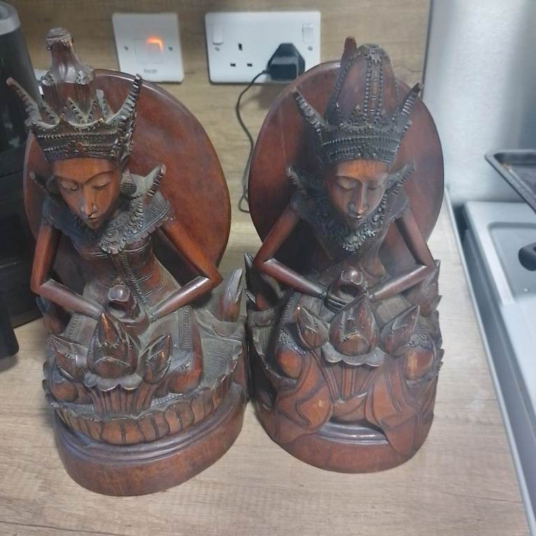 Pair of Hand-Carved Wooden Balinese Statues – Good Condition