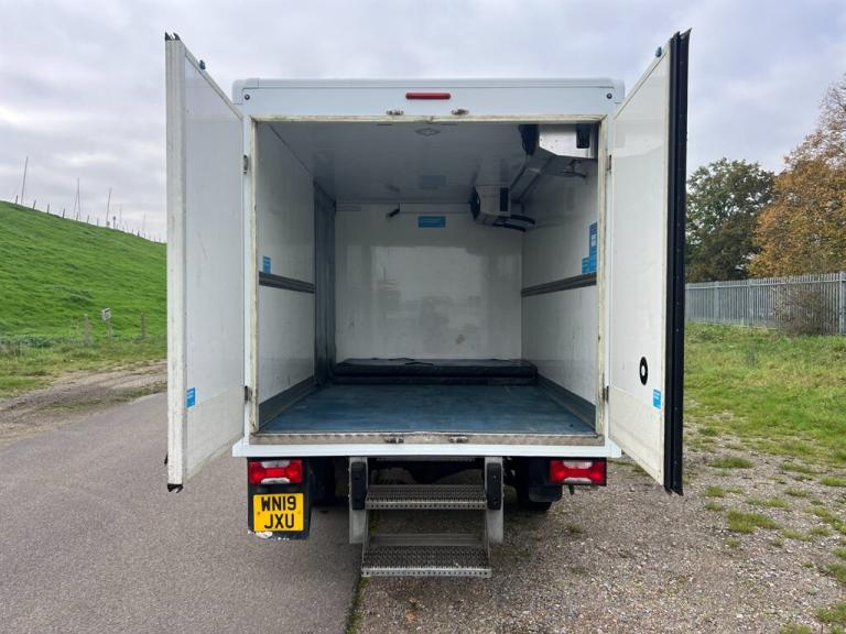 2019 Iveco Daily 35S14 FRIDGE/FREEZER VAN AUTOMATIC Temperature controlled Diesel Semi Automatic