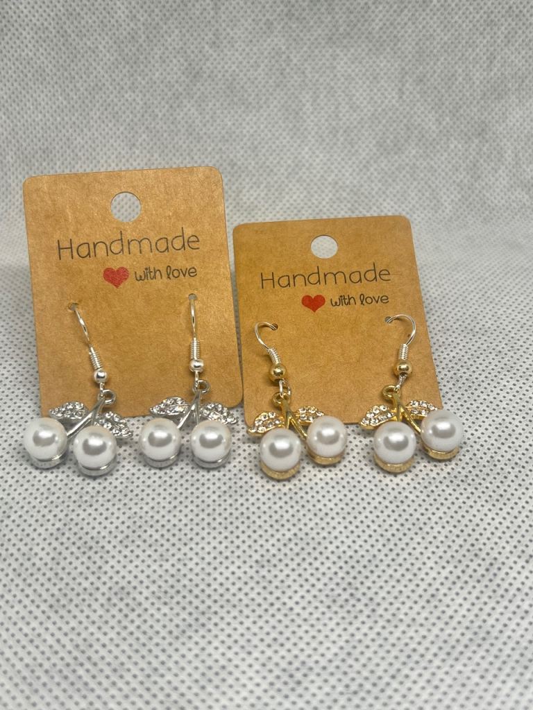 2 Set of Pearls earrings 
