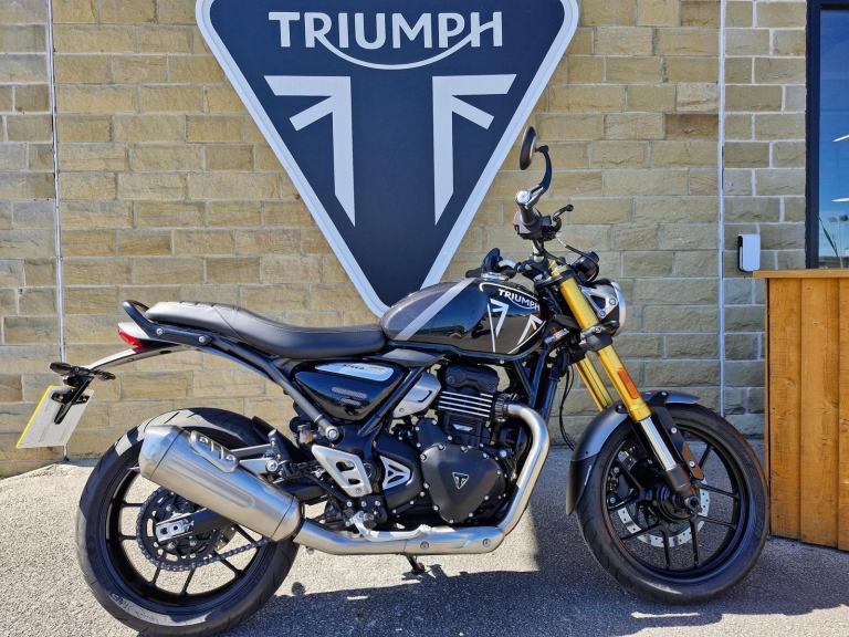 2024 Triumph Speed 400 - Low mileage - Private plate included