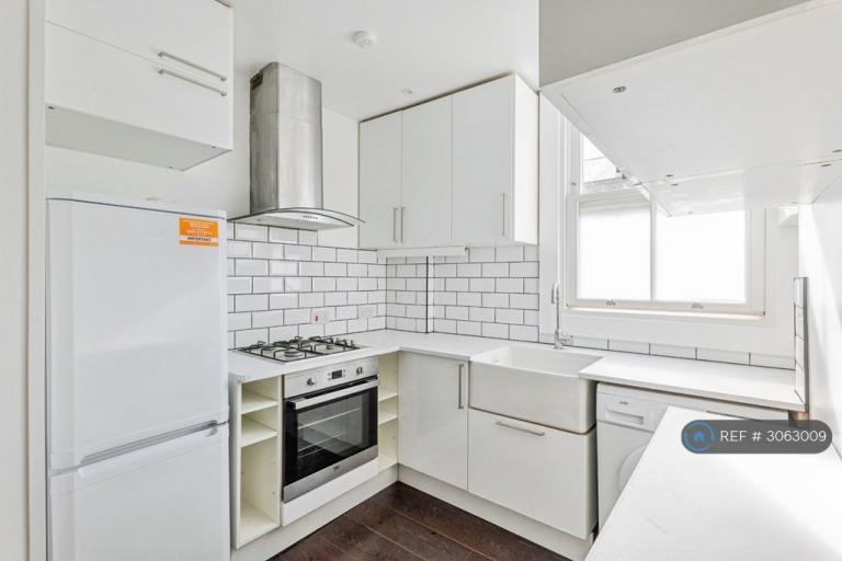 2 bedroom flat in Balmore St, London, N19 (2 bed) (#3063009)