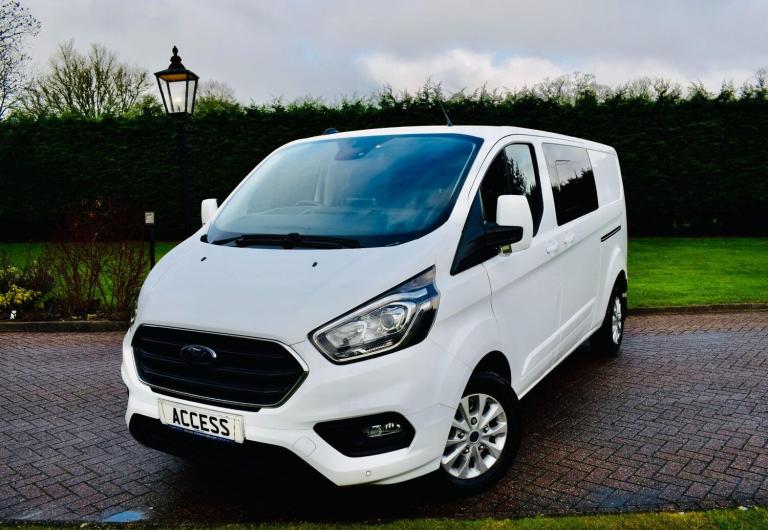  Ford Transit Custom 2.0 320 EcoBlue Limited Crew Van Auto L2 H1 Euro 6 5dr Diesel Automatic
