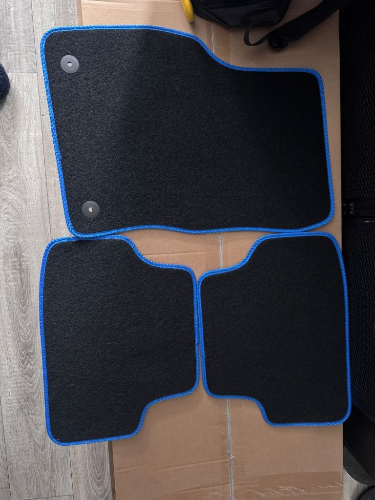 Car Mats VW Golf M8