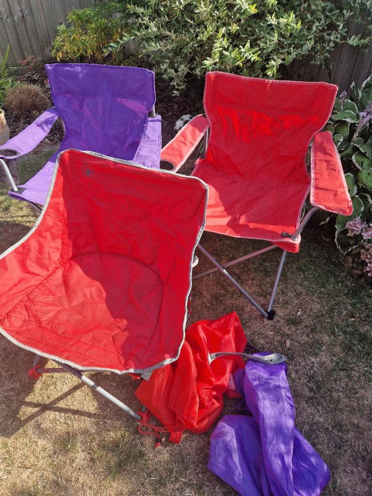 3 x Folding Camping Chairs – Red and Purple