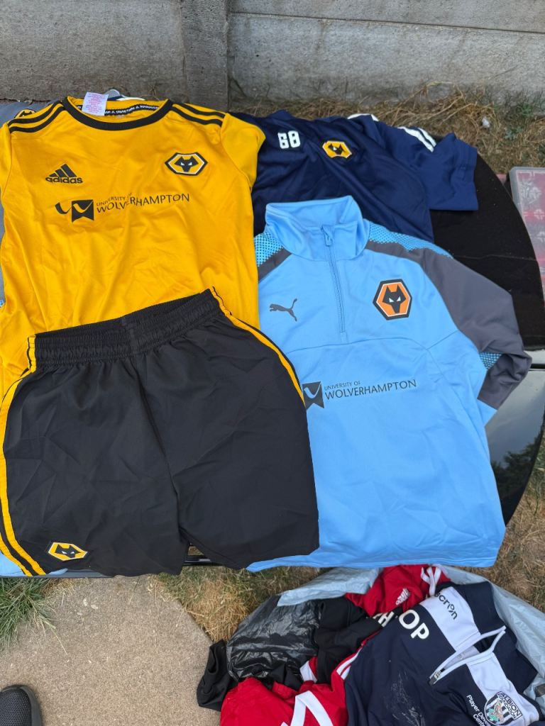 Wolverhampton Wanderers Football Kit Bundle - Adidas & Puma