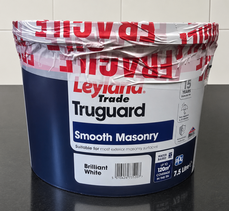 Leyland Trade Truguard Smooth Masonry 7.5l Paint - Brilliant White 7.5L