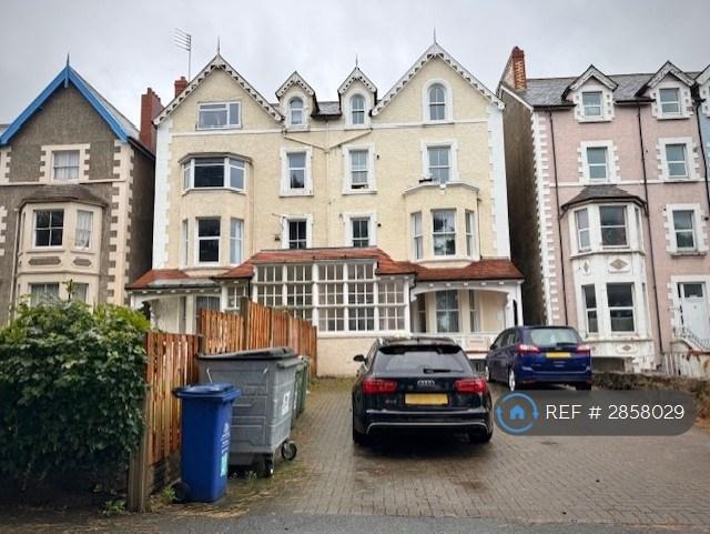 2 bedroom flat in Bay View Road, Colwyn Bay, LL29 (2 bed) (#2858029)