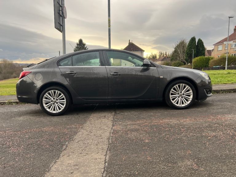 Vauxhall, INSIGNIA, Hatchback, 2015, Manual, 1956 (cc), 5 doors